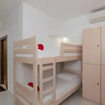 Hostel Free Bird - Bed In Five Bed Mixed Dormitory Room 4