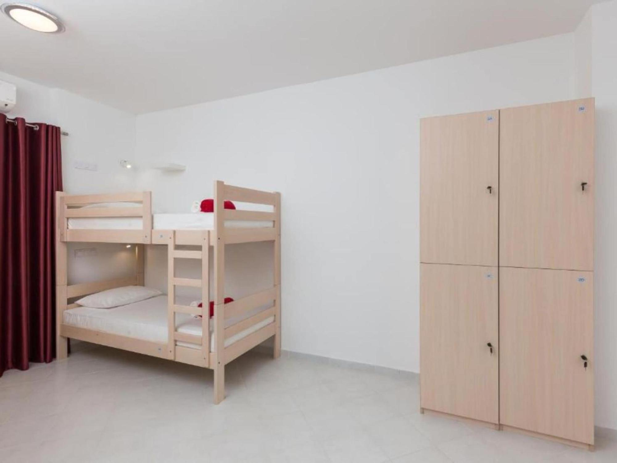 Free Bird - Bed In Five Bed Mixed 4 *